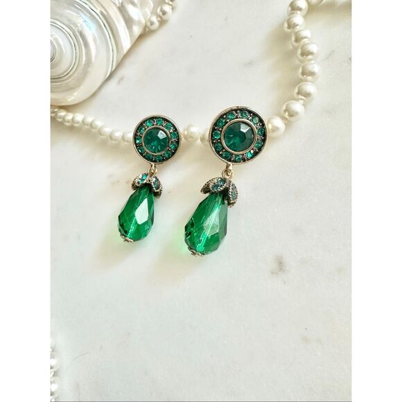 Regal style Emerald green teardrop beaded rhinestone dangle earrings - Picture 3 of 6